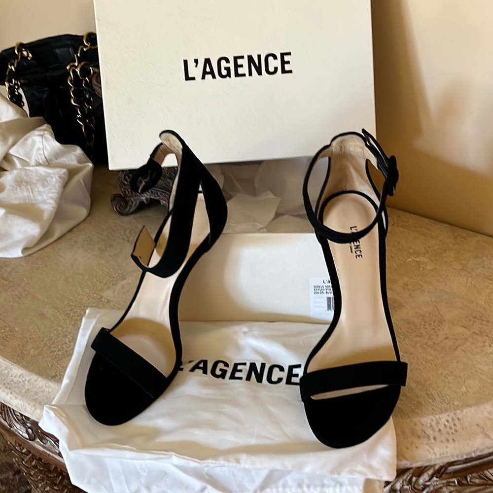 L’agence Gisele Heeled Sandal Black Suede Never Worn